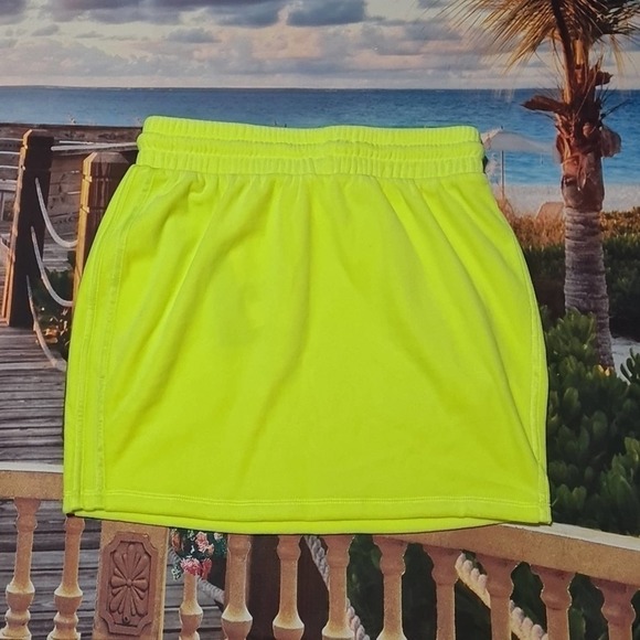 Adidas Jeremy Scott Paris Beverly Hills Skirt Size XS NWT - Picture 5 of 5